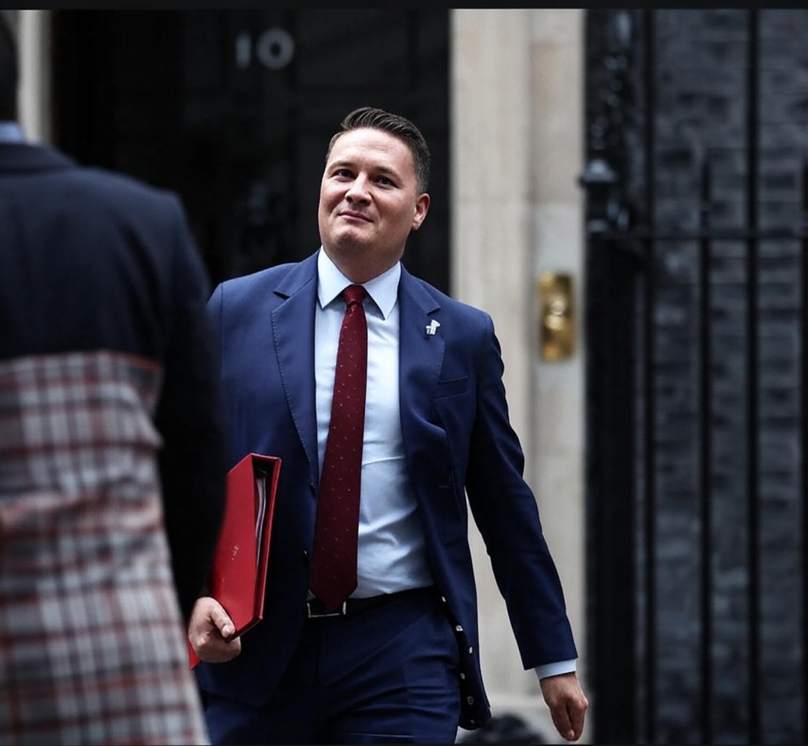 Cracks at the Core: Labour’s Leadership Tensions Spill into View